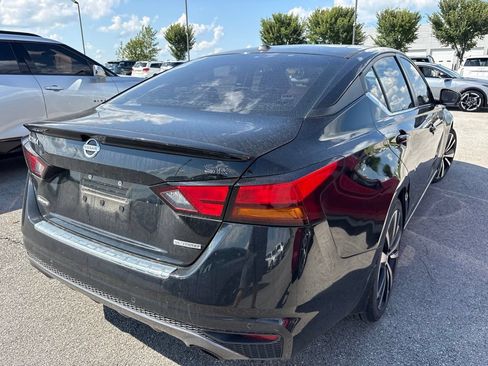 Used 2021 Nissan Altima 2.0 SR FWD image 13