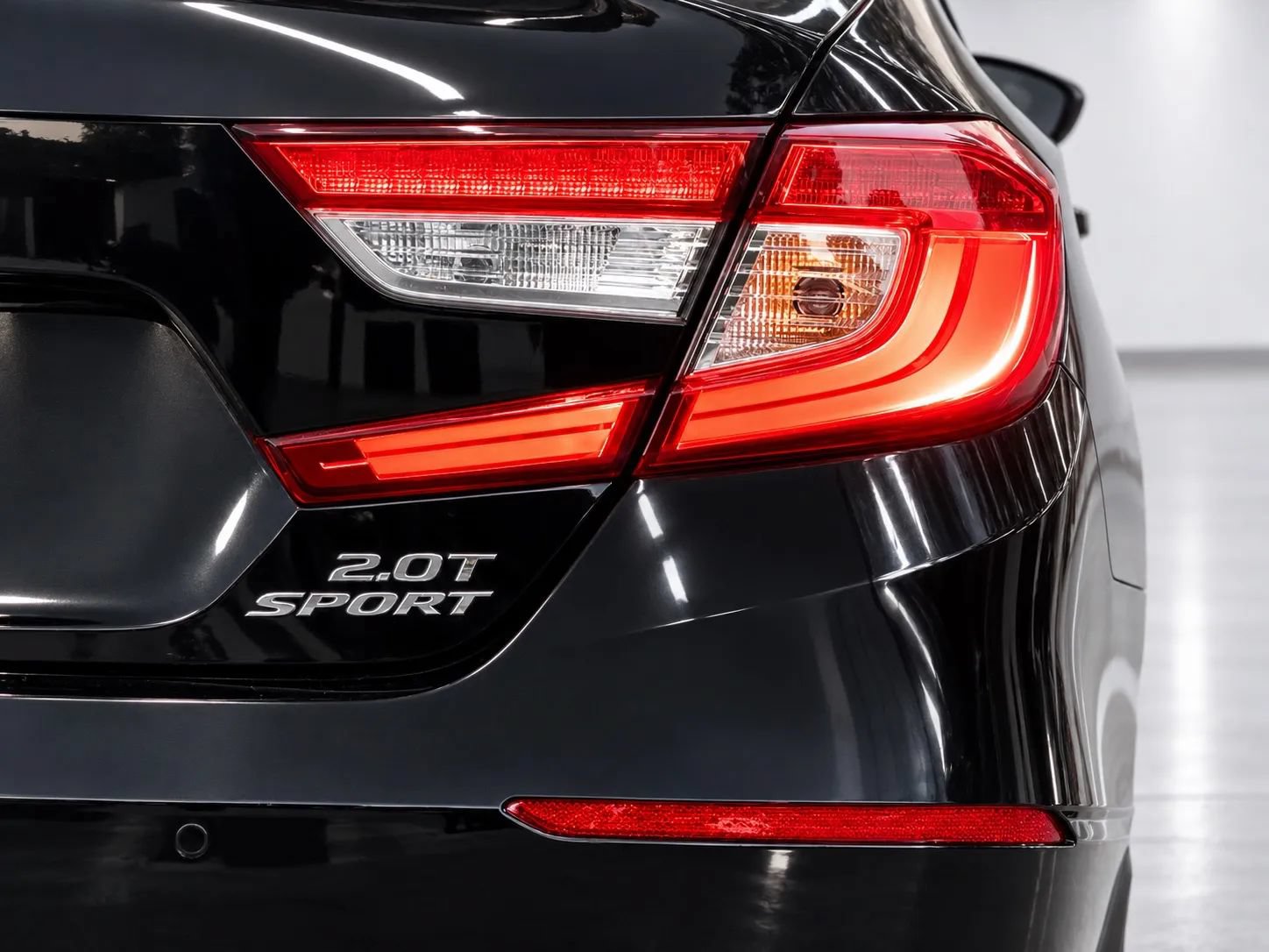 Used 2021 Honda Accord Sport image 12