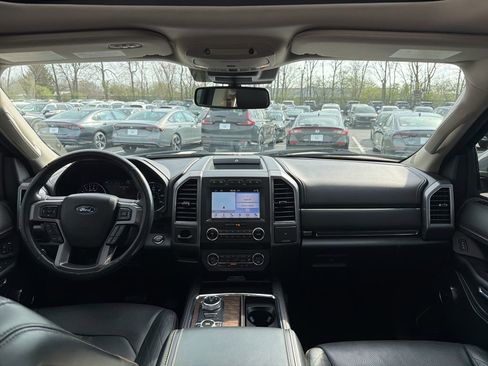 Used 2019 Ford Expedition Max Platinum image 12
