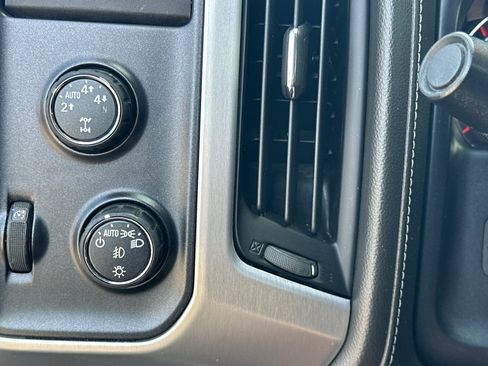 Used 2015 GMC Sierra 1500 SLE w/ SLE Value Package image 38