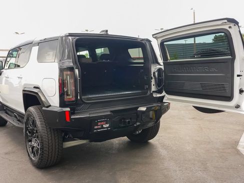 Used 2026 GMC Hummer EV SUV AWD/4WD image 14