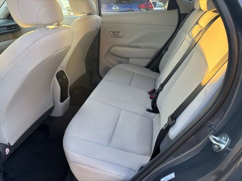 Used 2025 Hyundai Kona SEL image 25