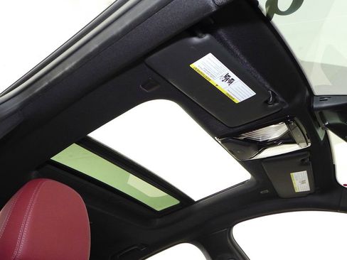 Used 2023 BMW i4 eDrive35 image 18