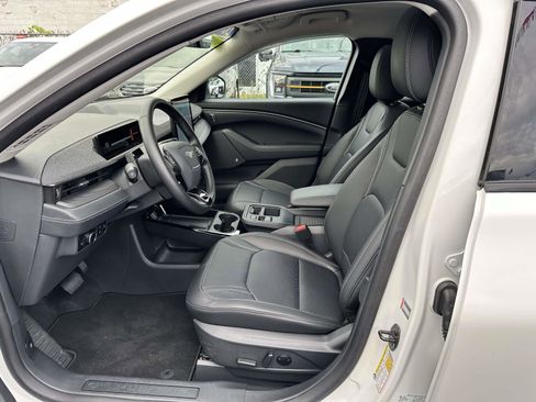 Used 2025 Ford Mustang Mach-E Premium image 13