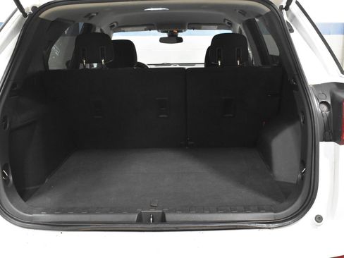 Used 2020 Chevrolet Equinox LS w/ LS Convenience Package FWD image 26