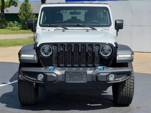 Used 2023 Jeep Wrangler Unlimited w/ Cold Weather Group AWD/4WD image 41