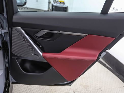 Used 2026 BMW 530i xDrive w/ M Sport Package image 26