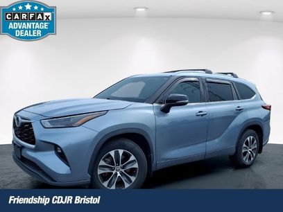 Used 2022 Toyota Highlander XLE