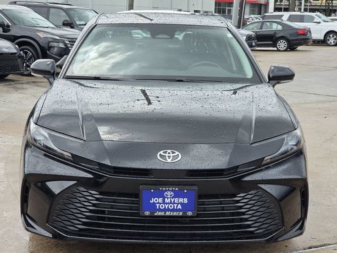 Used 2026 Toyota Camry LE FWD image 3