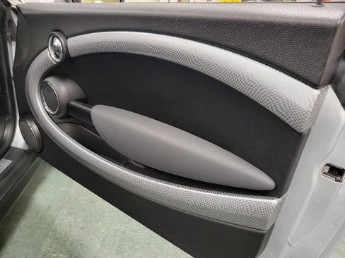 Used 2010 MINI Cooper S image 26