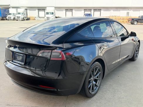 Used 2021 Tesla Model 3 Standard Range Plus RWD image 7