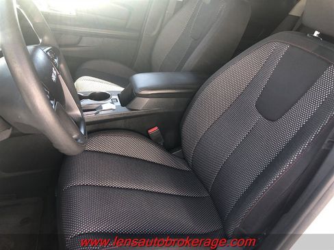Used 2017 GMC Terrain SLE FWD image 12