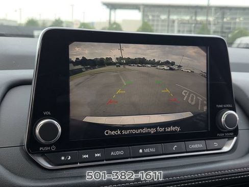 Used 2024 Nissan Rogue SV FWD image 19