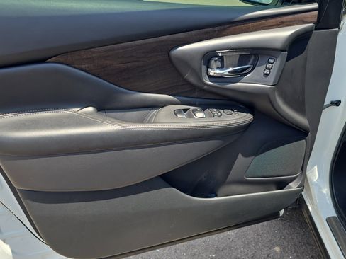 Used 2022 Nissan Murano Platinum w/ Cargo Package FWD image 17