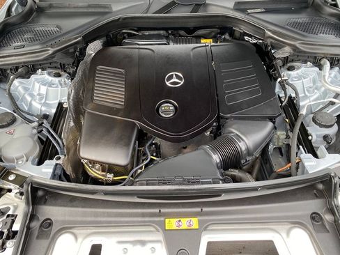 Used 2024 Mercedes-Benz GLC 300 4MATIC image 28