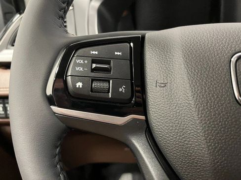 New 2026 Honda Odyssey Touring image 17