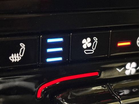 Used 2024 Jeep Grand Cherokee Trailhawk w/ Advanced Protech Group II image 42