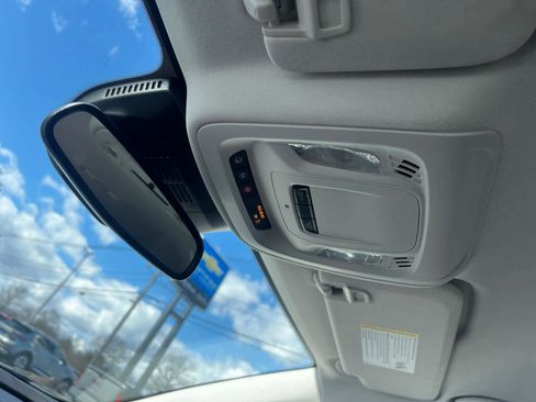 Certified 2025 Buick Envision Preferred image 27