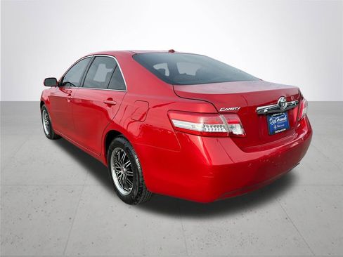 Used 2011 Toyota Camry XLE image 9
