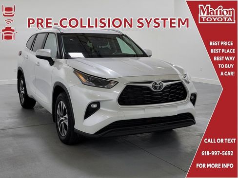 Used 2023 Toyota Highlander XLE AWD/4WD image 1
