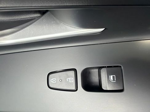 Used 2023 Hyundai Elantra SEL FWD image 29