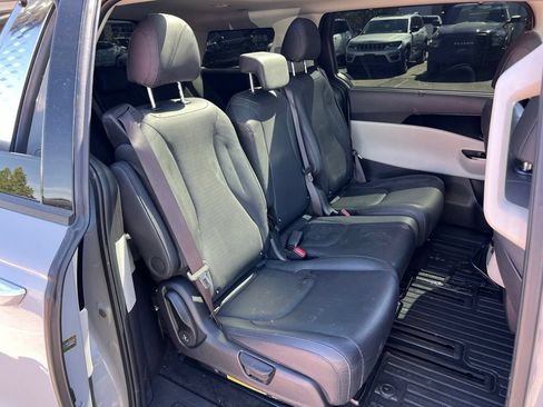 Used 2024 Kia Carnival SX Prestige FWD image 20