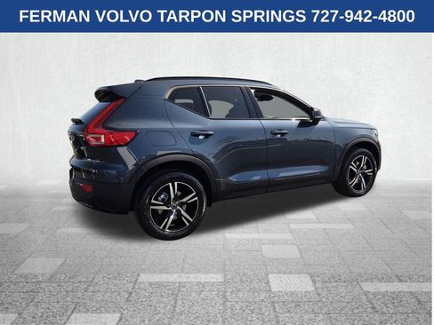 New 2026 Volvo XC40 B5 Core image 9