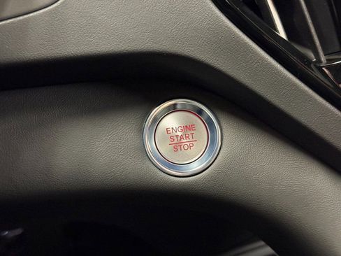 Used 2025 Acura RDX SH-AWD image 30