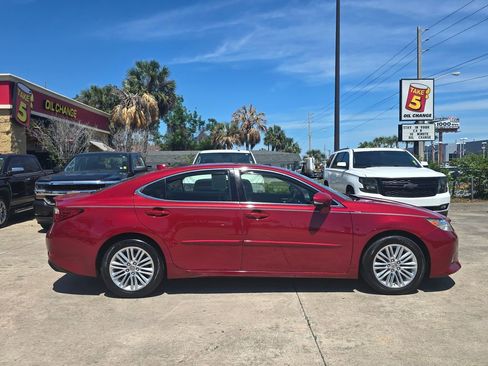 Used 2015 Lexus ES 350 w/ Luxury Package image 24