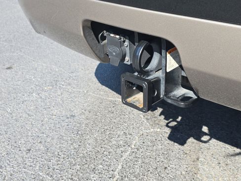 Used 2023 Land Rover Discovery S R-Dynamic image 7