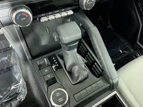 Used 2026 Toyota 4Runner SR5 RWD image 22