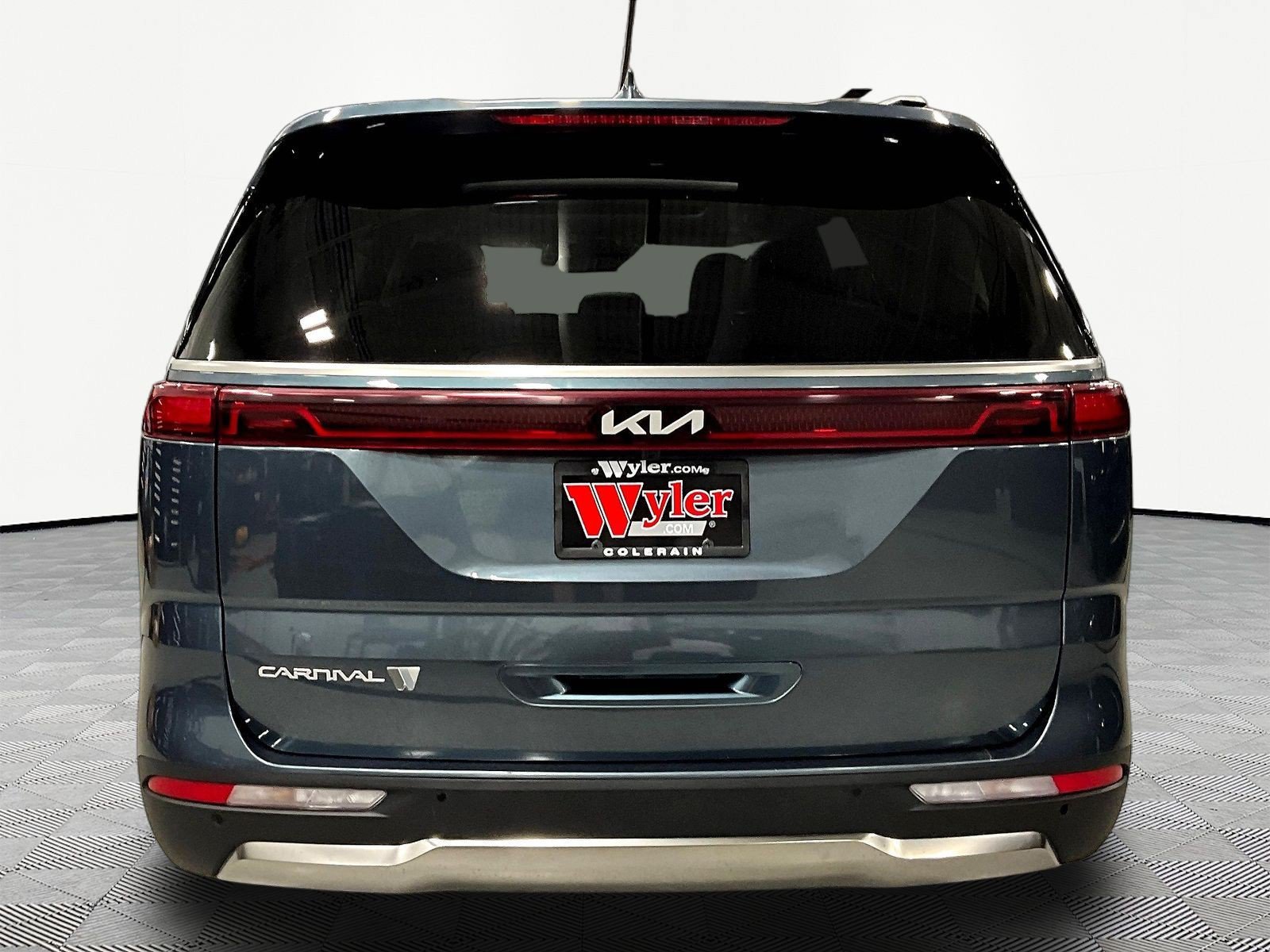 Used 2024 Kia Carnival SX Prestige FWD image 5