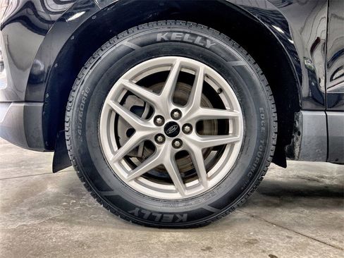 Used 2024 Ford Edge SEL image 10