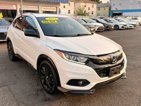Used 2022 Honda HR-V Sport image 2