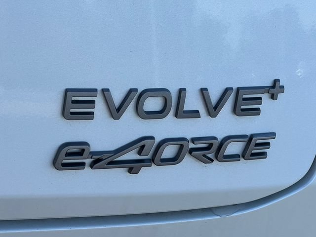 Used 2024 Nissan Ariya AWD image 2