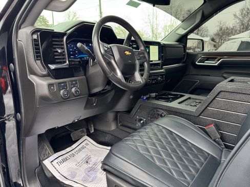 Used 2022 Chevrolet Silverado 1500 LT w/ Max Trailering Package image 11
