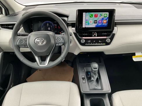 New 2026 Toyota Corolla Cross LE AWD/4WD image 10