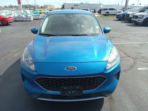 Used 2021 Ford Escape SE w/ Cold Weather Package image 2