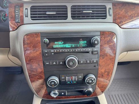 Used 2009 Chevrolet Tahoe LT AWD/4WD image 44