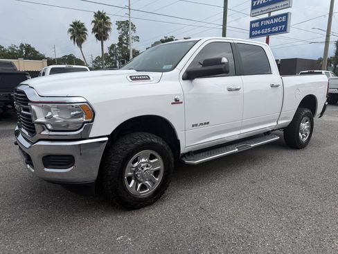 Used 2019 RAM 2500 Big Horn AWD/4WD image 2