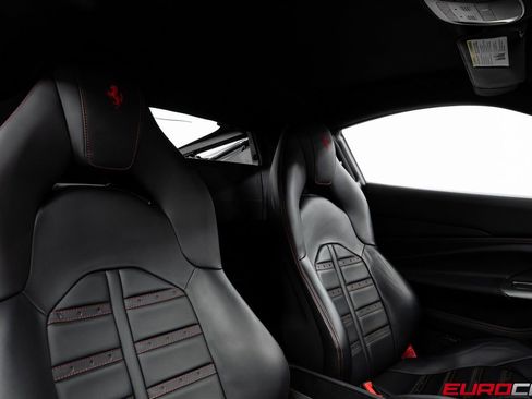 Used 2021 Ferrari F8 Tributo image 43