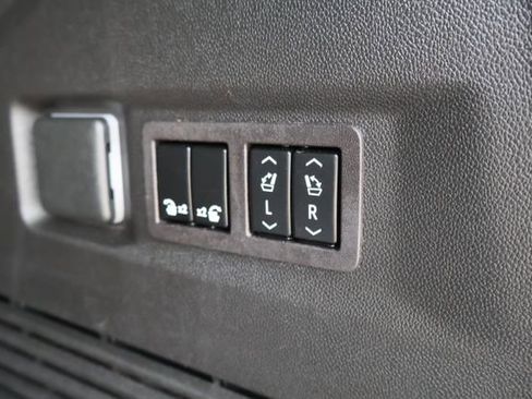 Used 2023 Chevrolet Tahoe LT w/ LT Signature Plus Package image 8