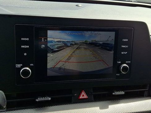 Used 2023 Kia Sportage LX image 17