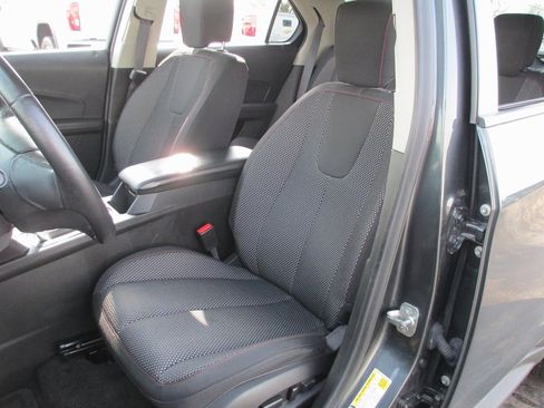 Used 2017 Chevrolet Equinox LT w/ Convenience Package image 15