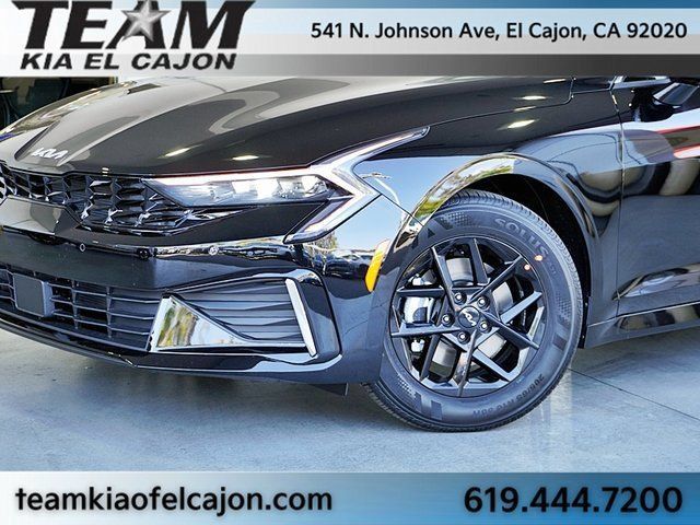 New 2026 Kia K5 LXS FWD image 3