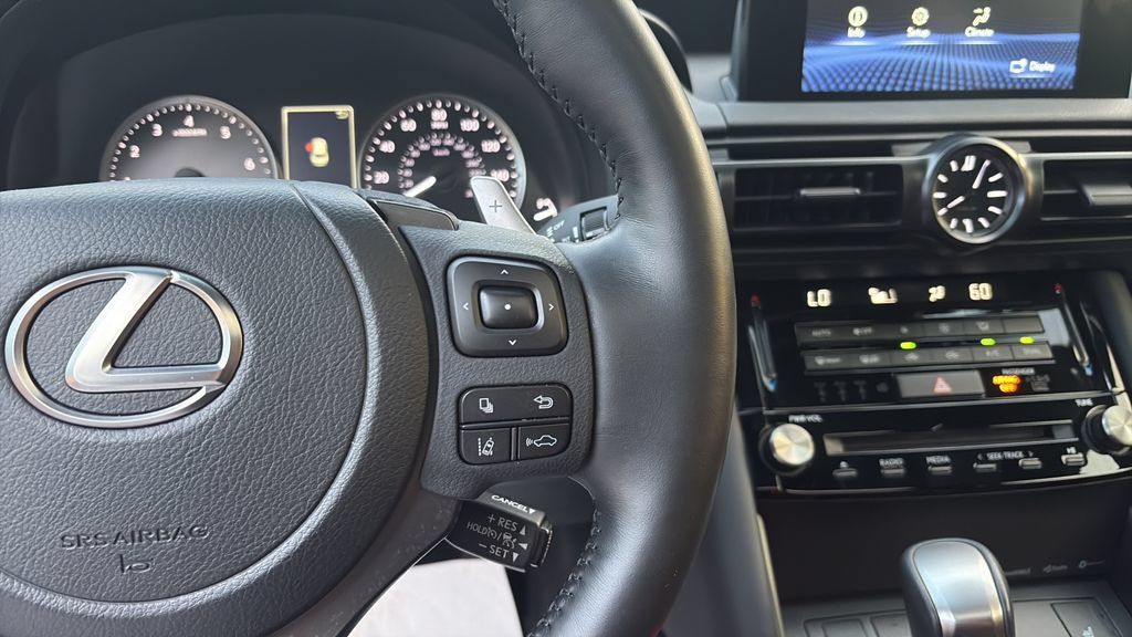 Used 2025 Lexus IS 350 F Sport RWD image 21