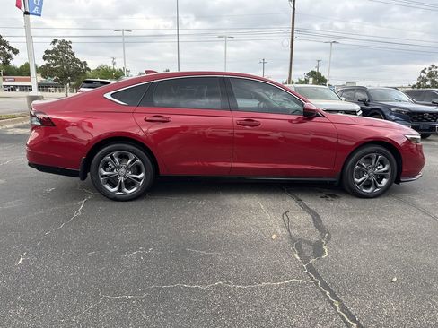 New 2026 Honda Accord EX-L image 13