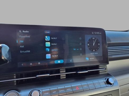 Used 2025 Hyundai Kona SEL image 5