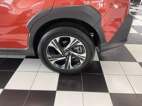 Used 2025 Subaru Crosstrek 2.5i Premium AWD/4WD image 5