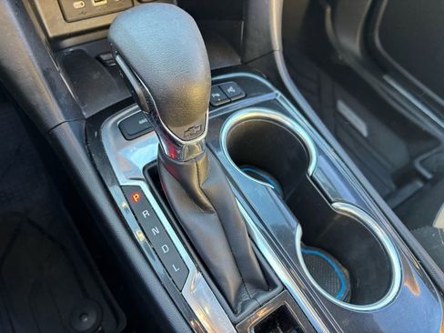 Used 2022 Chevrolet Equinox Premier image 21